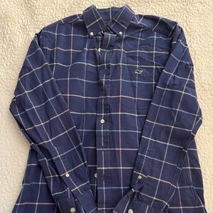 Vineyard Slim fit Tucker Shirt. Size Small